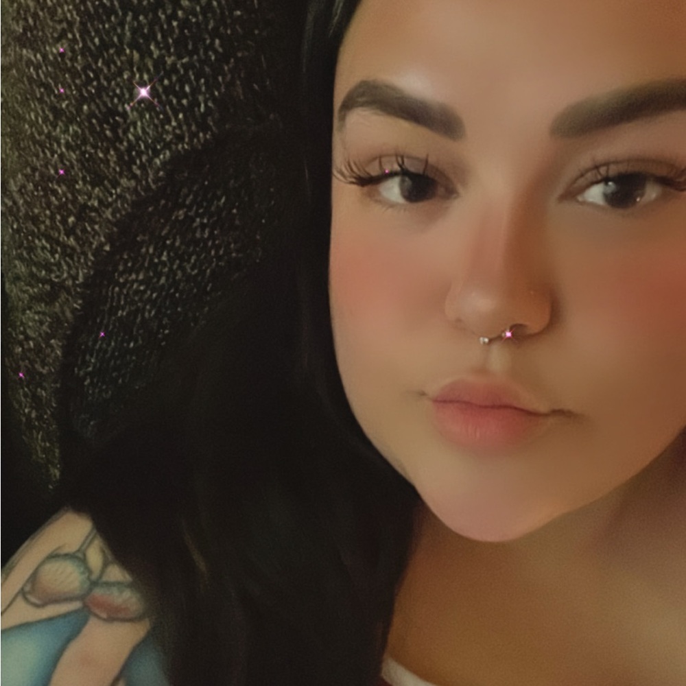 Meet your Posher, Leticia